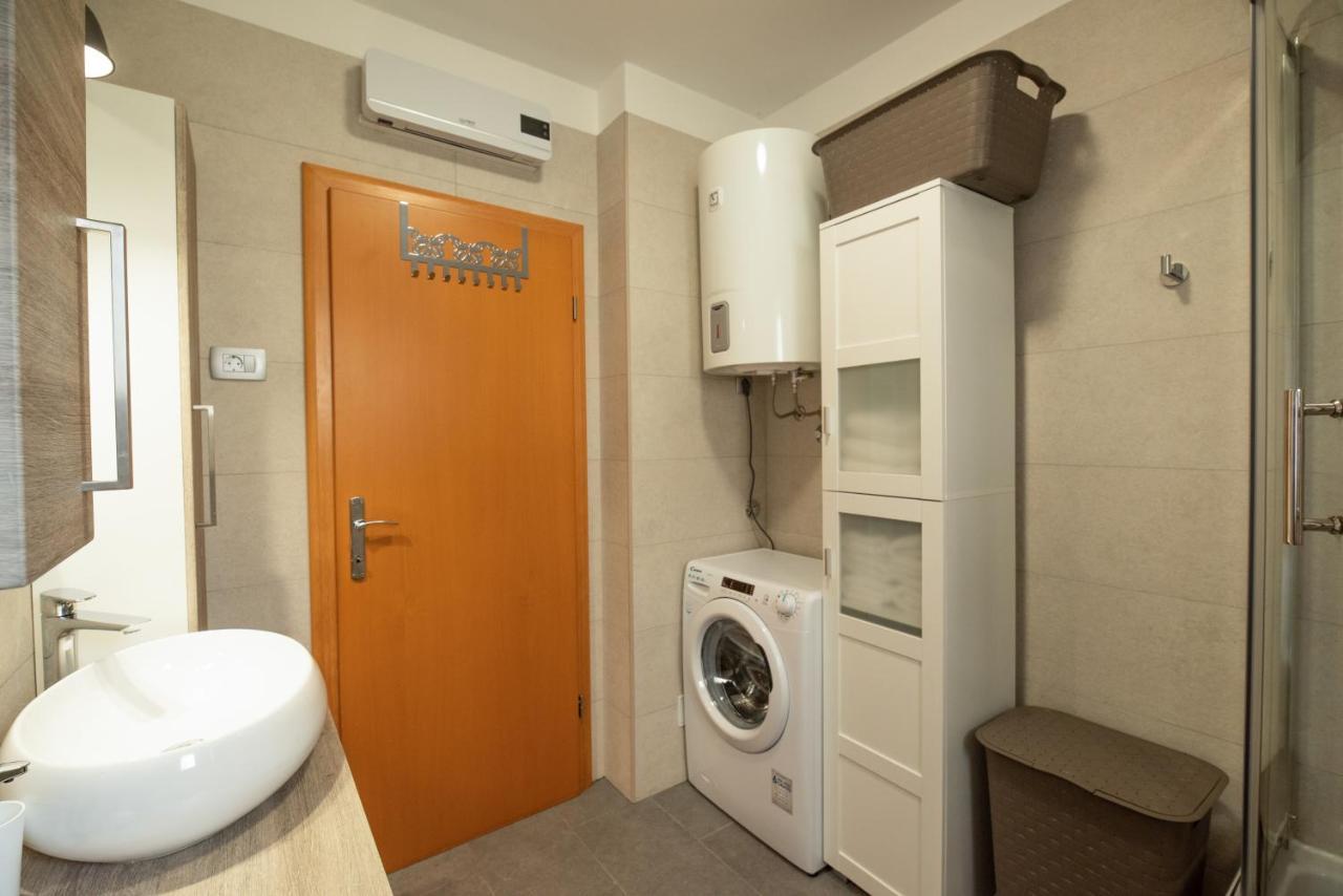 Seaview Apartment Lea Ičići Buitenkant foto